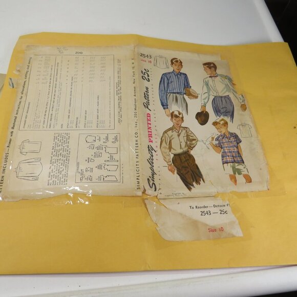 Simplicity 2543 sewing pattern Boys size 10 Shirt (complete) - Picture 2 of 11